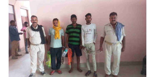 अवैध शराब के तीन कारोबारी रंगेहाथ गिरफ्तार