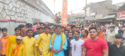 टरमा बाजार में निकली रामनवमी की भव्य शोभायात्रा, पूर्व मंत्री ने की भागीदारी
