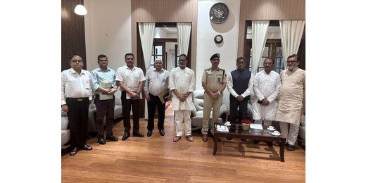प्रशांत किशोर ने मुख्य सचिव से की मुलाकात, पटना की बुनियादी समस्याओं पर हुई चर्चा