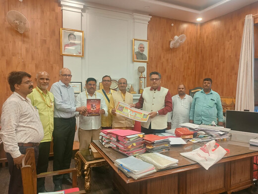 विश्वविद्यालय कर्मचारियों की वेतन विसंगति पर राज्यपाल सचिवालय में उच्चस्तरीय बैठक