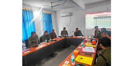पुलिस अधीक्षक की मासिक समीक्षा बैठक, अपराध नियंत्रण के लिए कड़े निर्देश