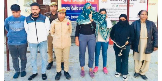 मैनेजर बनकर नौकरी करने पहुंची लड़की, दूसरे दिन पहुंची SSP के पास