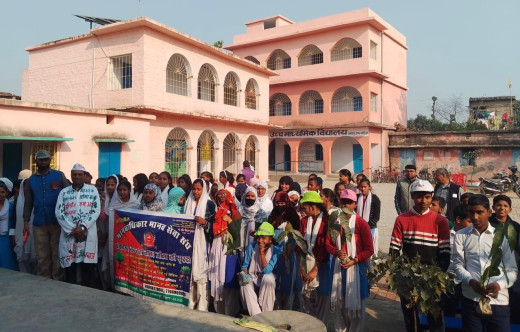 दामोदरपुर में पर्यावरण संरक्षण और पौधारोपण अभियान में जुटे क्षेत्रवासी
