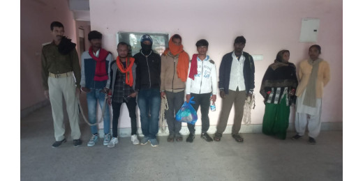 एक महिला समेत तीन शराब तस्कर गिरफ्तार, भारी मात्रा में शराब बरामद