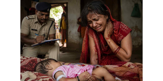 छह माह की बच्ची का मां ने रेता गला, फिर खुद पर भी किया वार