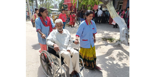 सिविल सर्जन की फटकार के बाद अस्पताल की व्यवस्था में दिखा सुधार
