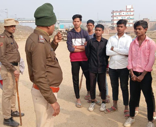 आरपीएफ ने चलाया जागरूकता अभियान, बच्चों को दी सुरक्षा की सीख