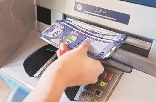 आप भी ATM से कैश निकालते हैं तो अब करनी होगी जेब ढ़ीली, बैंक वसूलेंगे पैसे