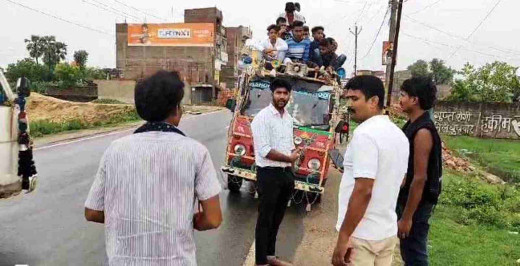 दुर्घटना रोकने को ओवरलोड यात्री वाहनों पर कार्यवाही शुरू 