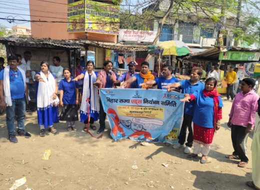 रंगकर्मियों की पहल : नुक्कड़ नाटक और गीत-संगीत से एड्स के प्रति जागरूकता का संदेश