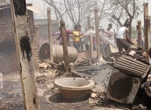 बंदरा प्रखंड में अगलगी में 12 घर जलकर खाक
