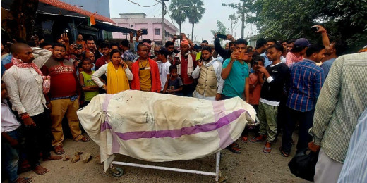 अपराधियों ने दिनदहाड़े दौड़ाकर जेलकर्मी को मारी गोली