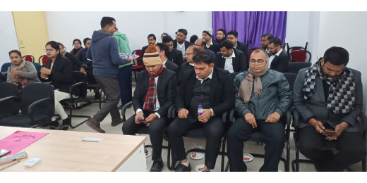 राष्ट्रीय लोक अदालत की सफलता हेतु जिला विधिक सेवा प्राधिकरण की बैठक आयोजित