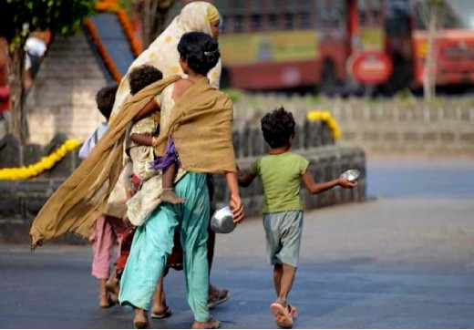 महिला भिखारी की 10 दिन की कमाई सुन चौंके अफसर