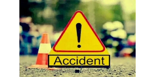 भीषण सड़क हादसा : नदी में गिरी बस, बच्चों और महिलाओं समेत 23 की मौत