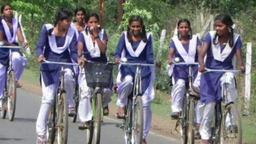 बिहार की मुफ्त साइकिल योजना विदेशों में हिट, अफ्रीकी देश कर रहे लागू
