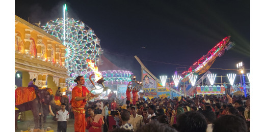 अर्जुन बाबू मेला में उमड़ा आस्था का सैलाब, बनारस की भव्य महाआरती में हजारों श्रद्धालु हुए शामिल