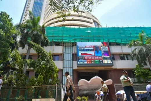 घरेलू शेयर बाजारों में लगातार तीसरे हफ्ते गिरावट, निफ्टी 25,000 अंक से नीचे