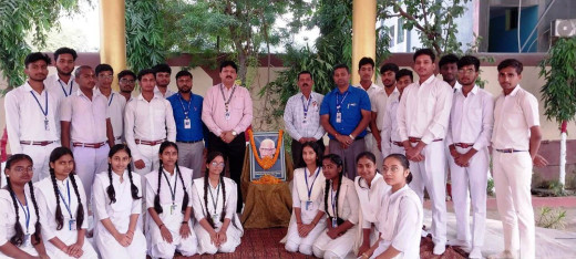 डीएवी स्कूल में नारायण दास ग्रोवर जयंती पर हवन और प्रार्थना सभा का आयोजन