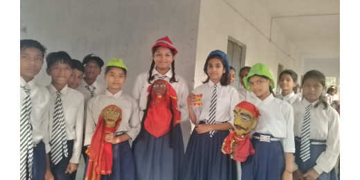 नाट्य संस्था सबेरा द्वारा नाट्य कार्यशाला के चौथे दिन बच्चों ने सीखी प्राचीन कला कठपुतली