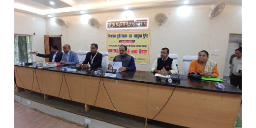 आयुक्त ने राजनीतिक दलों के नेताओं के साथ की बैठक, मतदाता सूची पुनरीक्षण पर चर्चा