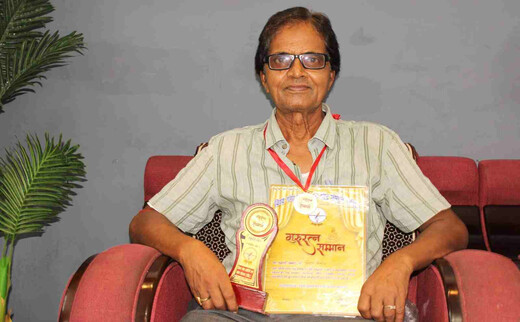 हिन्दी साहित्य के समर्पित साधक डॉ. विजय विनीत को मिला गुरुरत्न सम्मान
