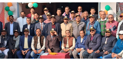 मकर संक्रांति पर सकरा में पूर्व सैनिकों का भव्य सम्मेलन, जय हिंद के नारों से गूंजा सभागार