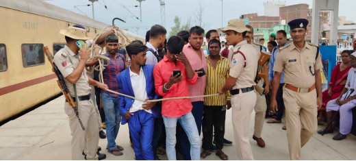 रेल मजिस्ट्रेट द्वारा चलाया गया टिकट चेकिंग अभियान