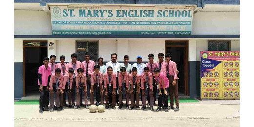 सुब्रतो मुखर्जी कप के लिए लखीसराय की अंडर-15 फुटबॉल टीम मुंगेर रवाना