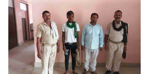 अवैध शराब के दो धंधेबाज पकड़ाए