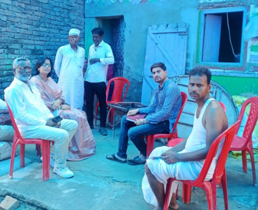 जमीन मामलें में न्याय नहीं मिलने के कारण आत्मदाह किए व्यक्ति के परिजन से मिलें कांग्रेस नेता