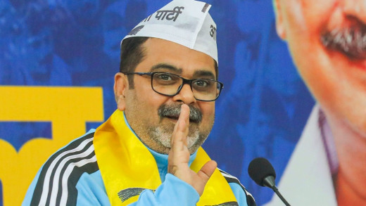 पटपड़गंज से अवध ओझा का चुनाव लड़ना मुश्किल,  दिल्ली का वोटर बनने में फंसा पेच