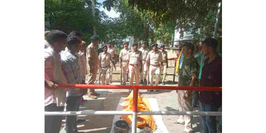 दिवंगत गृहरक्षक जवान को दी गई सलामी