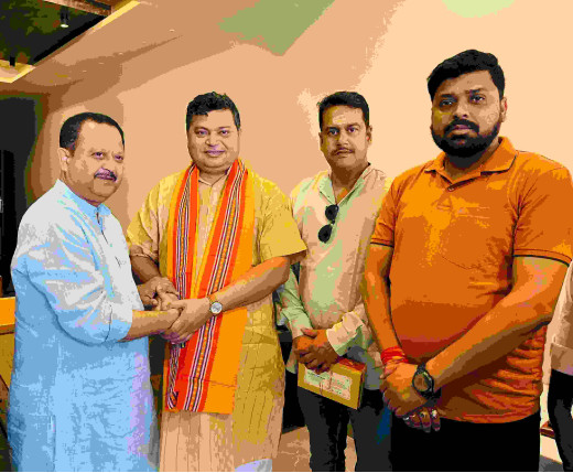 निवर्तमान जिलाध्यक्ष रंजन कुमार ने जल शक्ति राज्य मंत्री डॉ. राजभूषण चौधरी को किया सम्मानित