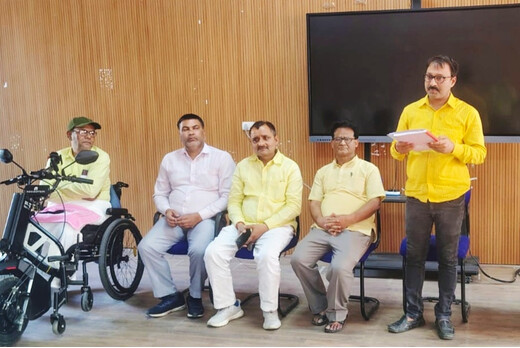 लंगट सिंह कॉलेज में शिक्षकेतर कर्मचारी संघ की आम सभा, मांगों को लेकर रणनीति तैयार