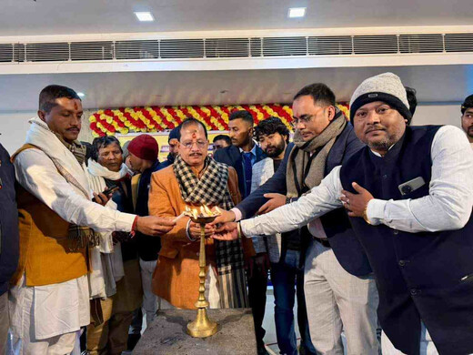 सावित्रीबाई फुले जयंती पर सम्मान समारोह, उपमुख्यमंत्री ने किया नमन