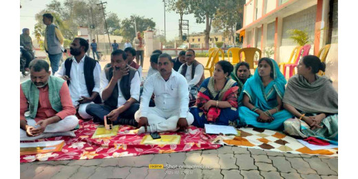 योजनाओं के वितरण में भेदभाव, उपाध्यक्ष सहित पार्षदों ने किया बैठक का बहिष्कार