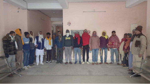 शराबबंदी पर प्रशासन सख्त, उत्पाद विभाग की छापेमारी में 17 गिरफ्तार