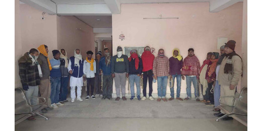 शराबबंदी पर प्रशासन सख्त, उत्पाद विभाग की छापेमारी में 17 गिरफ्तार