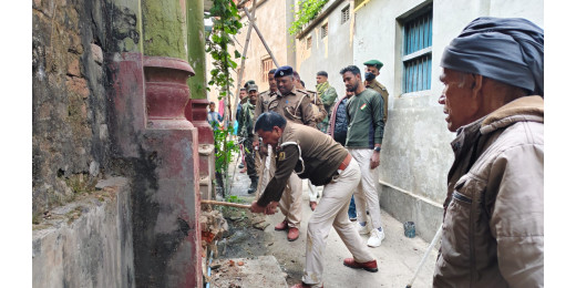 टॉप 10 अपराधियों के घरों पर हुई कुर्की जब्ती की कार्रवाई