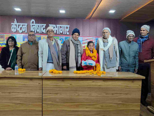 प्रेरणा पर्व में गूंजा साहित्यिक स्वर, डॉ. राजेश्वर प्रसाद सिंह के जन्मदिवस पर रचनाधर्मिता का सम्मान