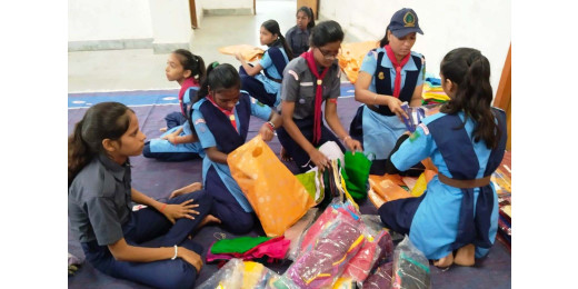 बाढ़ राहत में स्काउट गाइड ने निभाई महत्वपूर्ण भूमिका, सामग्री वितरण में किया सहयोग