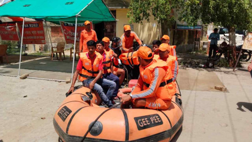 बाढ़ आपदा से निपटने के लिए एनडीआरएफ का मॉक ड्रील