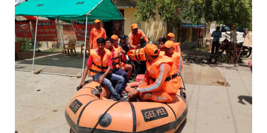 बाढ़ आपदा से निपटने के लिए एनडीआरएफ का मॉक ड्रील