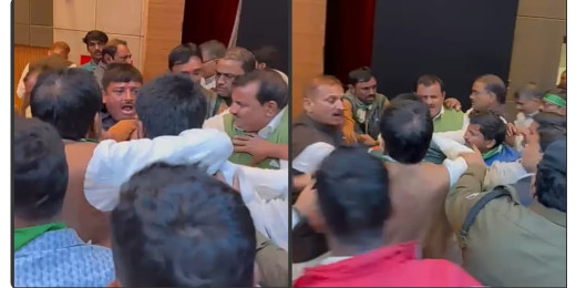 पूर्वी चंपारण जिला जदयू के सम्मेलन में जमकर हुई मारपीट