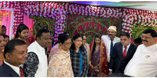 पूर्व उप मुख्यमंत्री रेणु देवी ने की सगाई और वैवाहिक समारोह में शिरकत