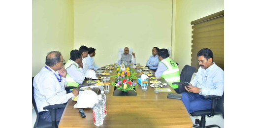 कजरा सौर संयंत्र का ऊर्जा मंत्री ने लिया जायजा, परियोजना की प्रगति पर जताया संतोष