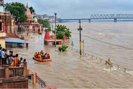 बिहार में बाढ़ का कहर, गंगा ने पार किया उच्चतम बाढ़ स्तर