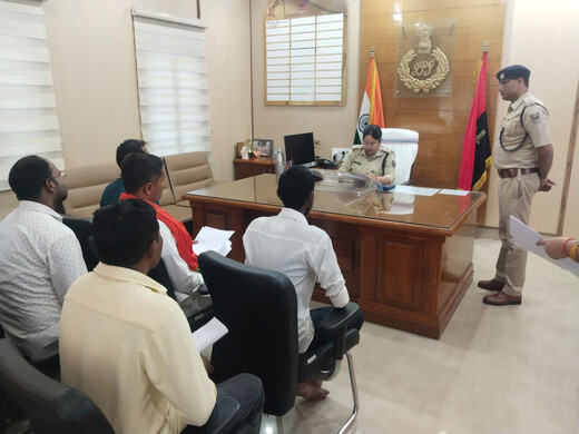 लखीसराय पुलिस अधीक्षक ने की जन सुनवाई, समस्याओं के त्वरित समाधान के दिए निर्देश