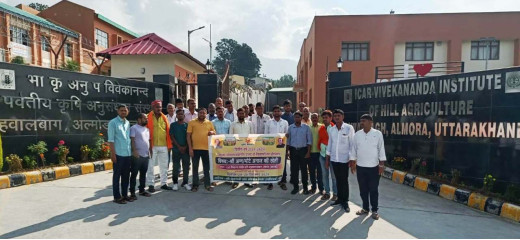 अल्मोड़ा में लखीसराय के किसानों की पाठशाला